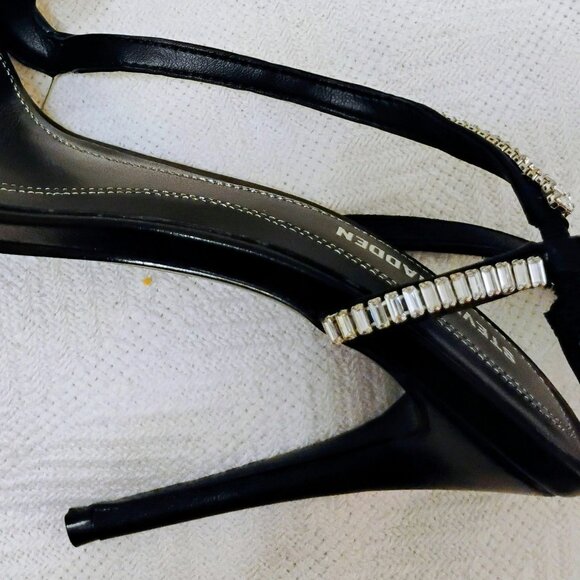 Steve Madden Black and Rhinestone 4 inch heels New - Picture 2 of 5